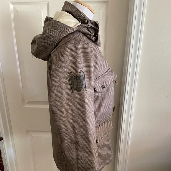 Unique Firefly Jacket - Picture 4 of 16